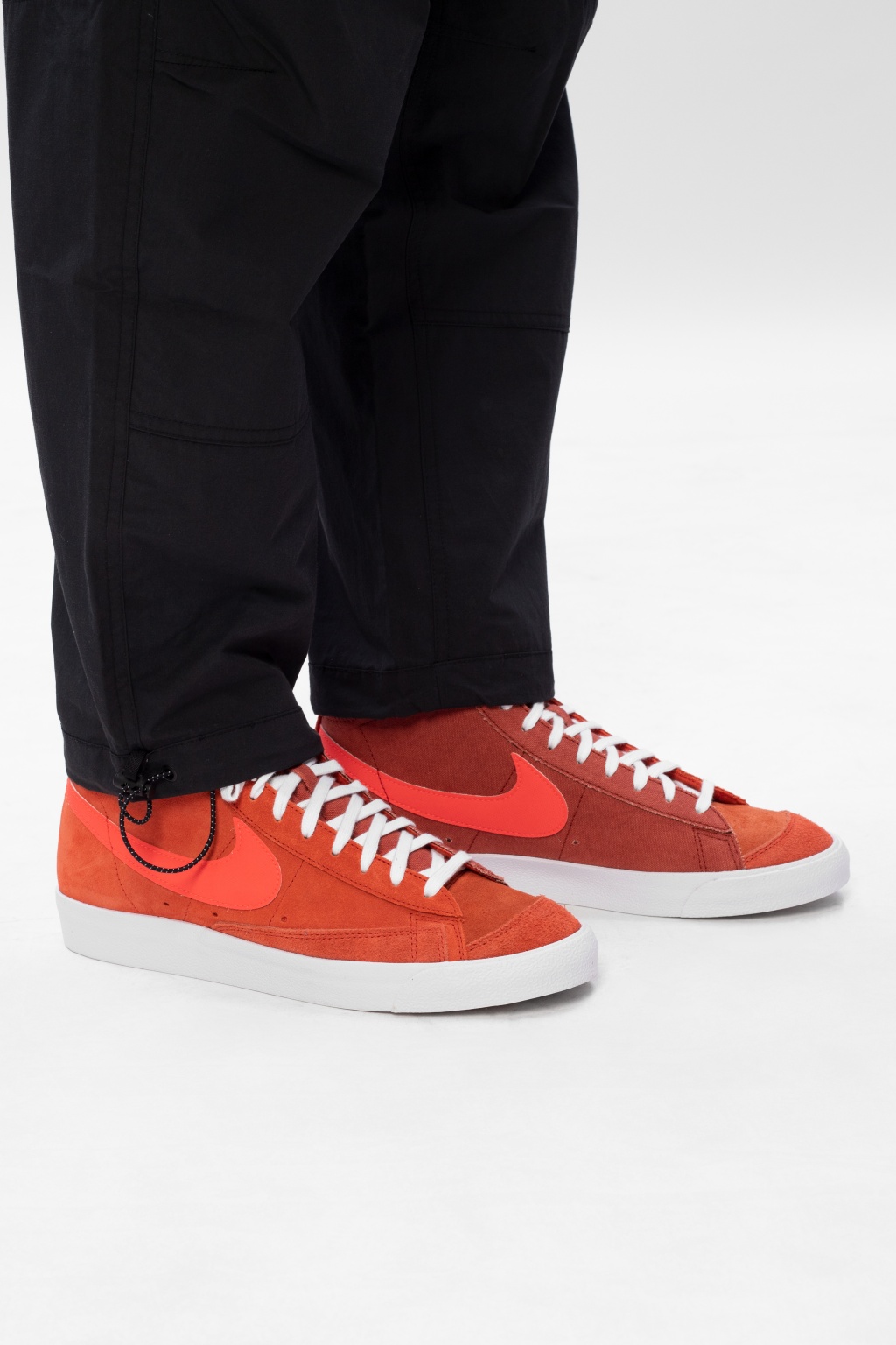 nike mantra orange